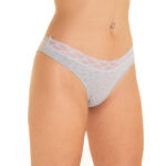 Vedetina con puntilla delantera